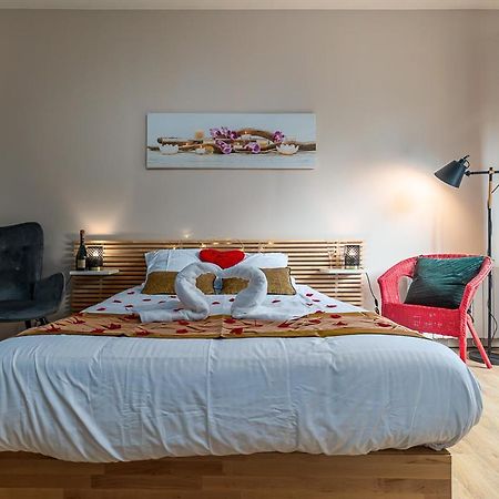 Havre De Paix Jacuzzi Appartement Asnières Buitenkant foto