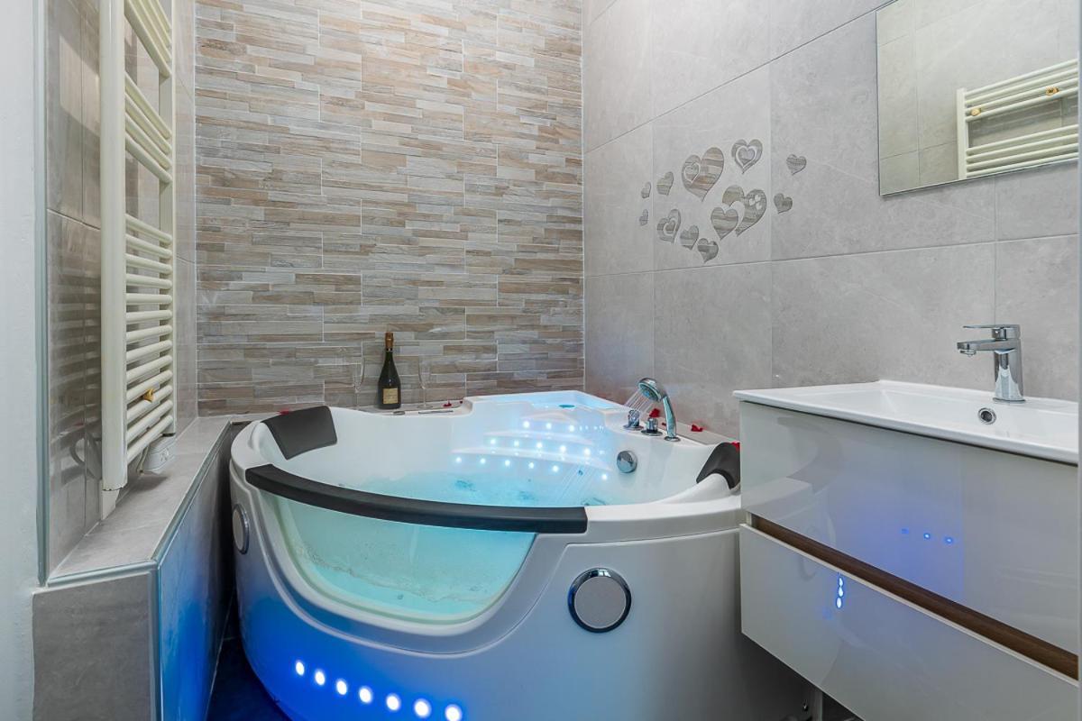 Havre De Paix Jacuzzi Appartement Asnières Buitenkant foto